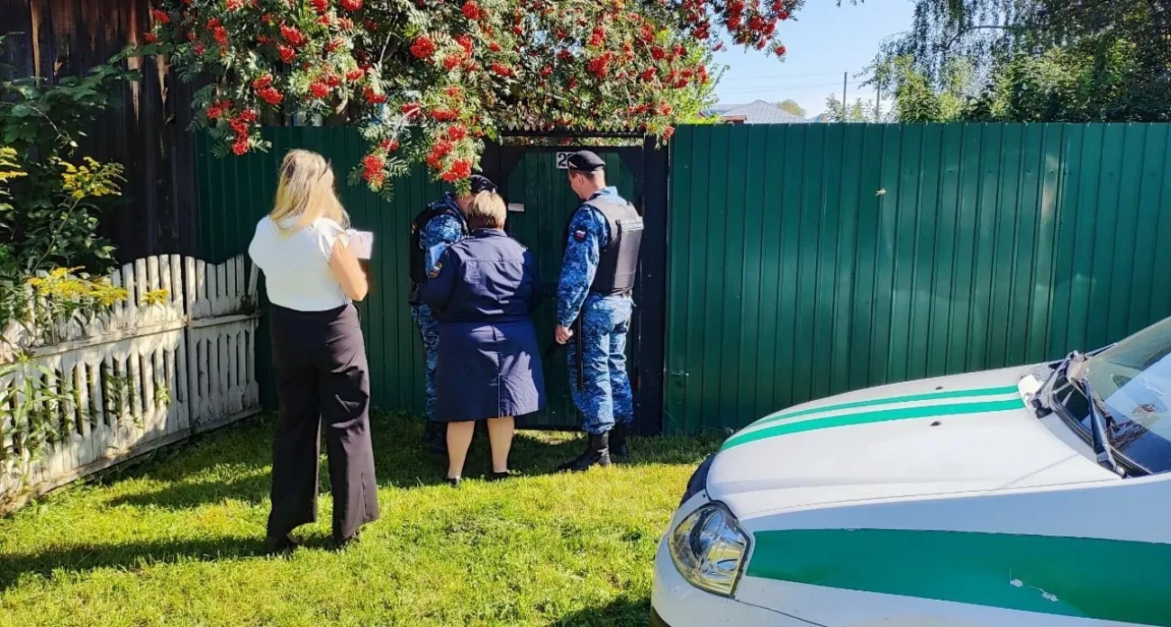 В соседнем с Чувашией регионе мать год держала свою маленькую дочь в заточении, не пуская ее в школу