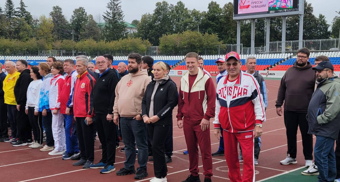 Директор филиала Марий Эл и Чувашии «Т Плюс» Владимир Тихонович принял участие в фестивале спорта прессы 