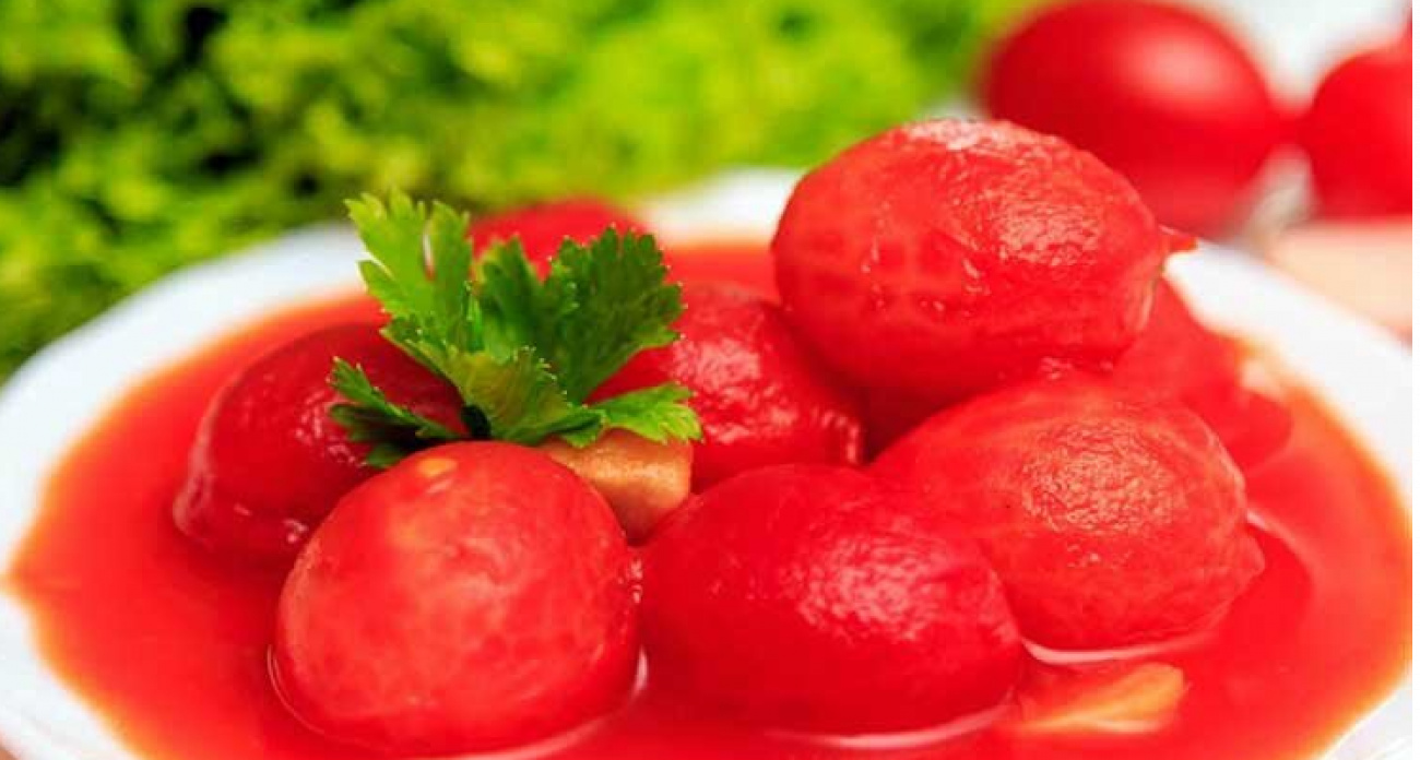 Эти заготовки исчезают из банки быстрее, чем вы успеете их охладить: закатываю помидоры без кожуры