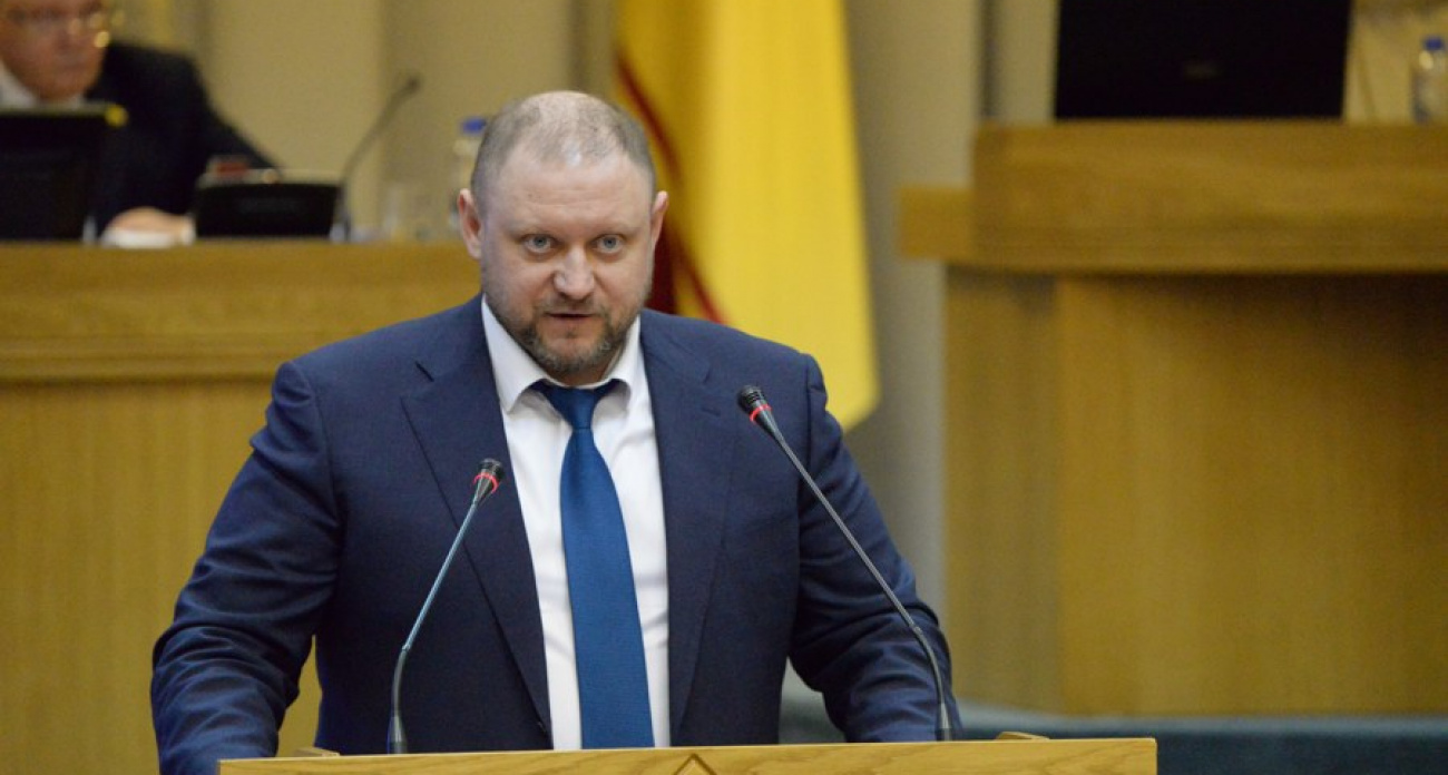 Суд Чувашии отложил рассмотрение иска бывшего министра к главе региона