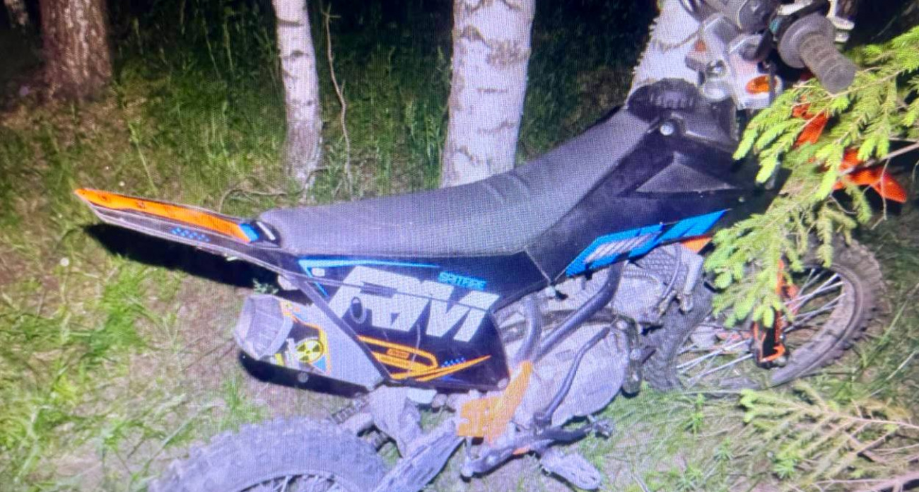 В Чувашии находчивый школьник вскрыл сарай, используя телефон, и украл питбайк