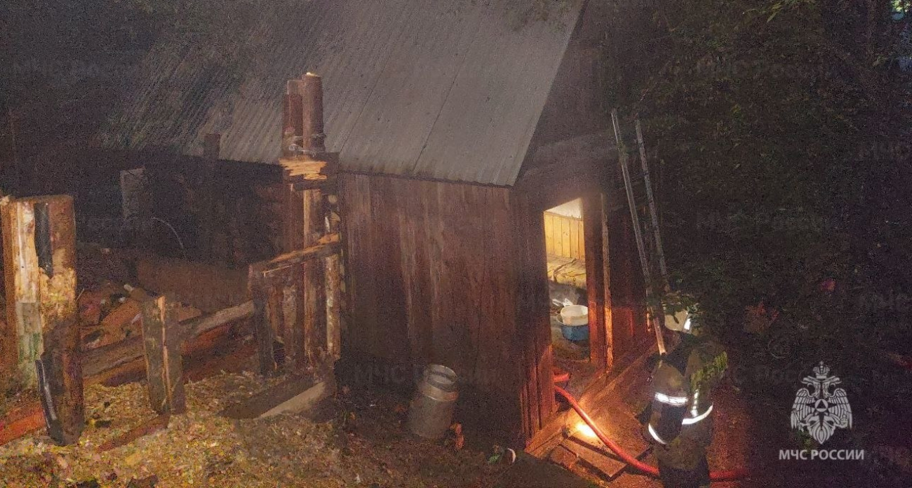 В Чувашии вспыхнуло два пожара от искр топящихся печей