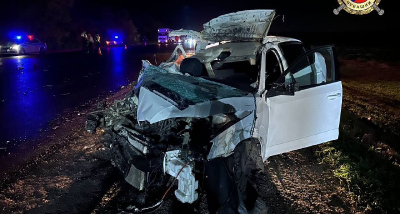 В Чувашии на М-7 произошло массовое ДТП с участием грузовика: пострадавшего увезли без сознания