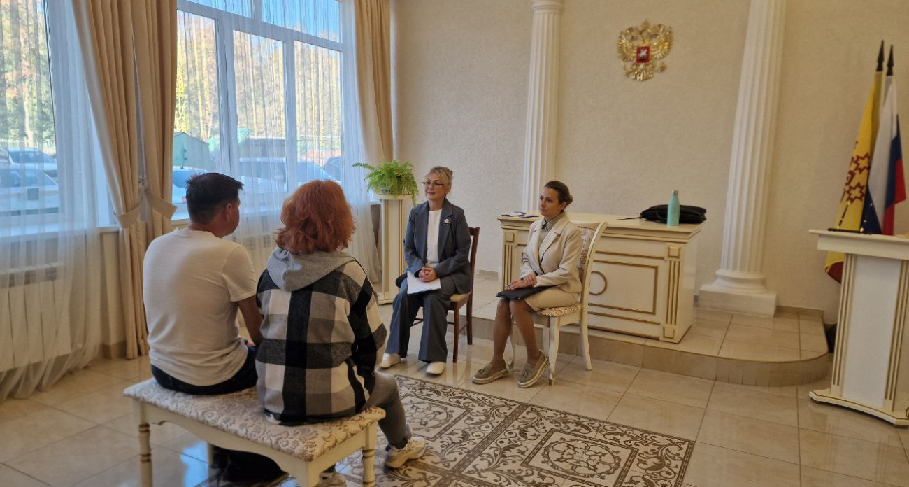В Чебоксарах открыли комнаты примирения, чтобы пары меньше разводились