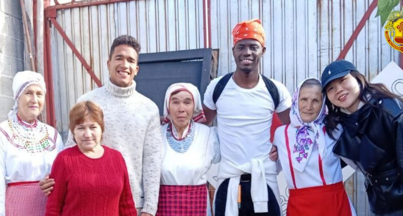 Бабушка из Чувашии снялась в тревел-шоу, где главный приз – корова