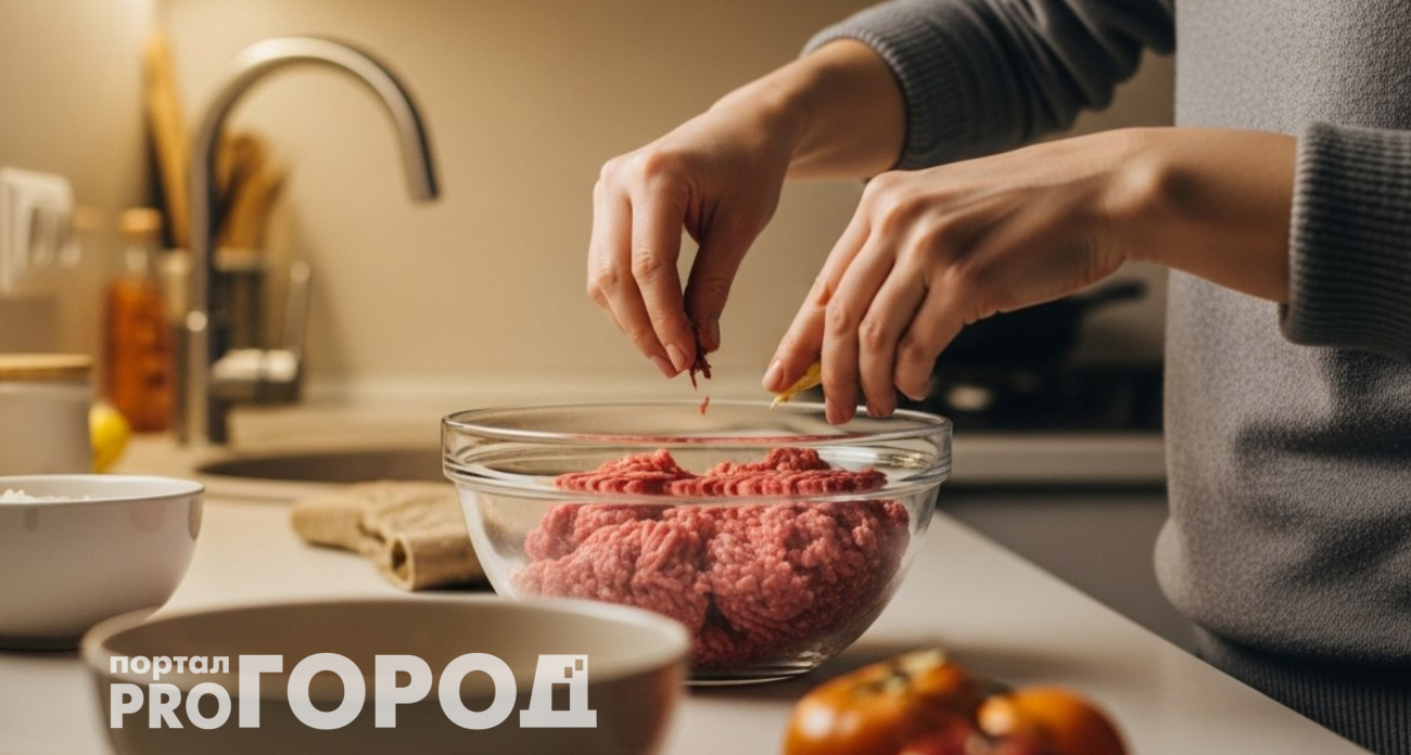 Не хлебный мякиш и не сало: добавляю в фарш один неожиданный ингредиент- котлеты получаются нежными и сочными