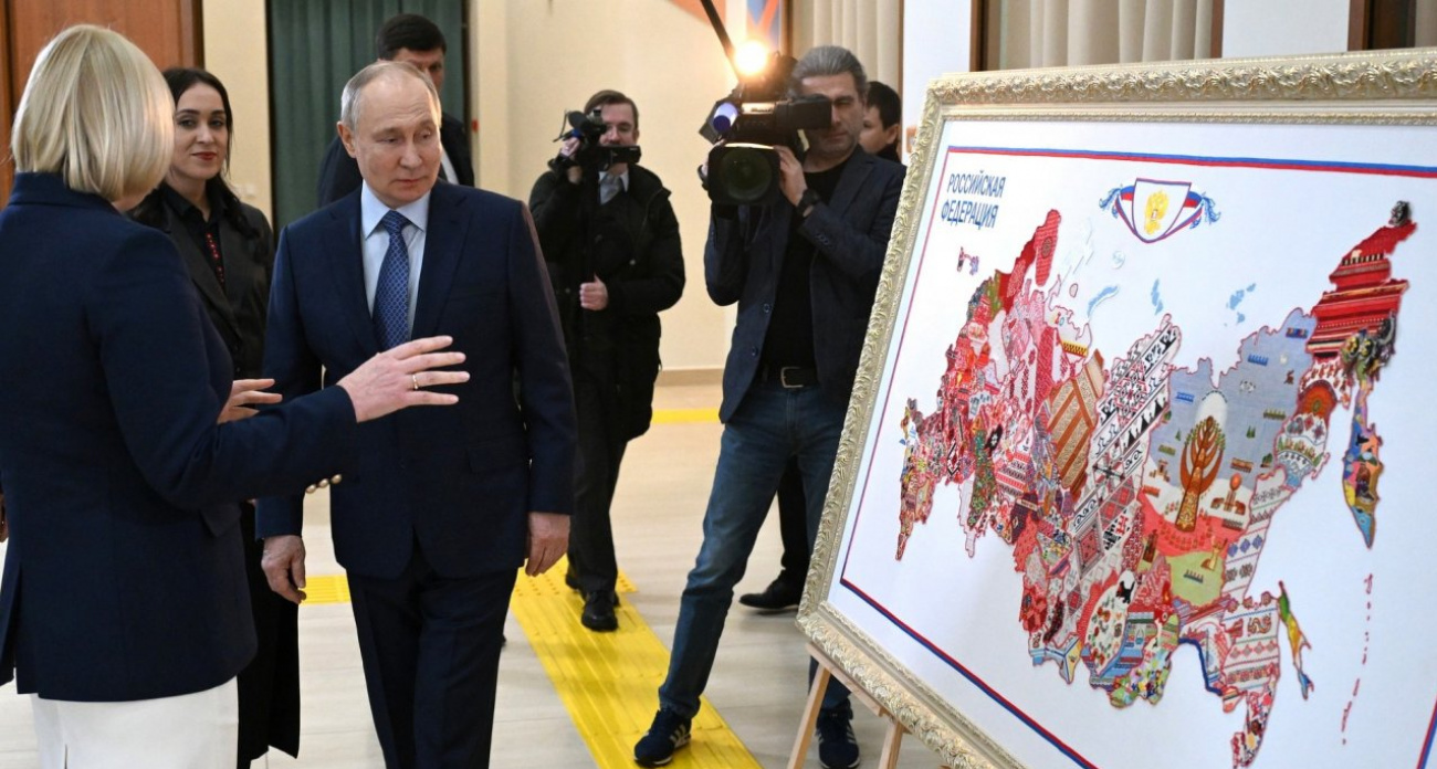 Путину – 73: в день рождения президента вспоминаем его визиты в Чувашию