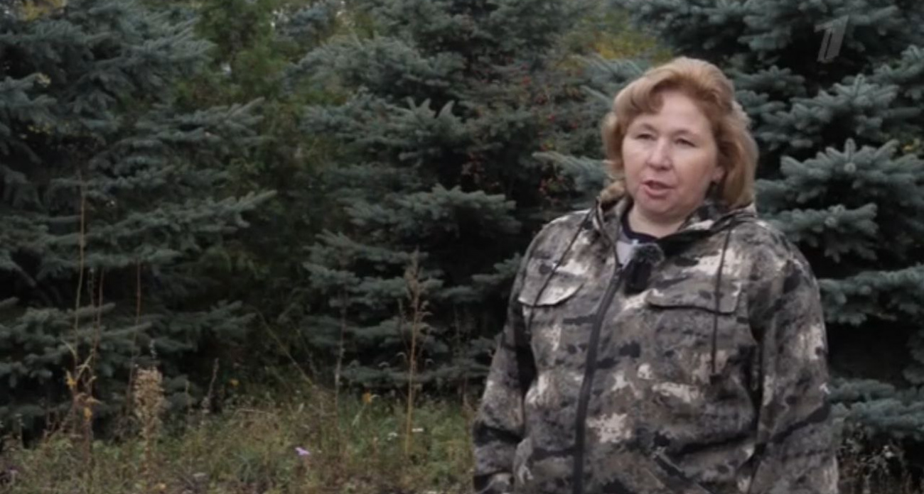 Работник лесничества из Чувашии рассказала Первому каналу о том, как из маленьких семян получается большой лес