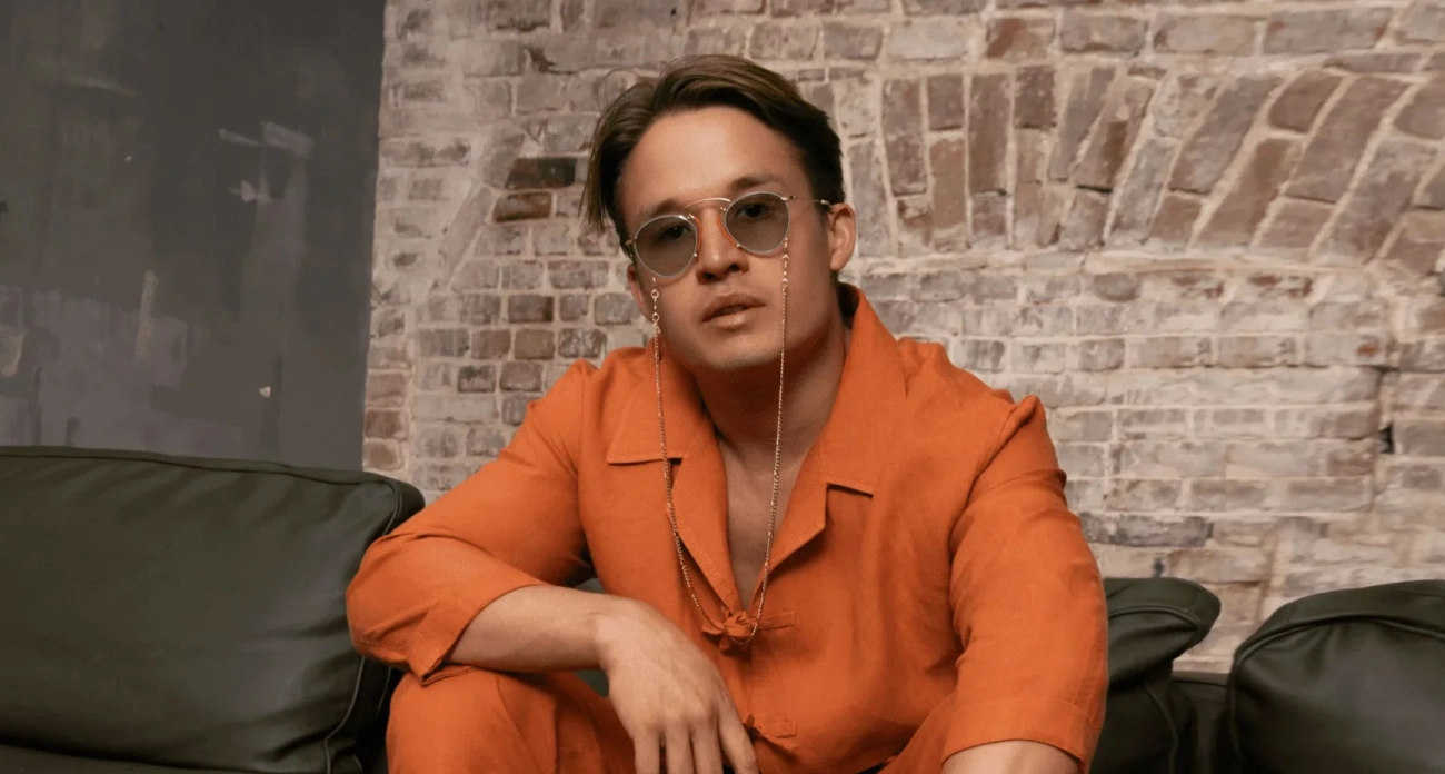 Всемирно известный модельер из Чувашии поделился воспоминаниями о детстве в родном Канаше: "Я всегда выглядел стильно" 