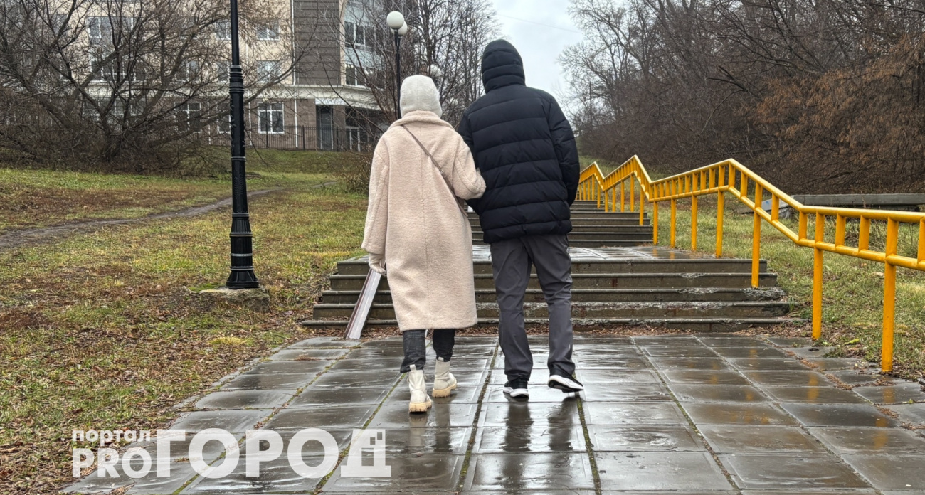 В этот день можно найти свою любовь и предсказать судьбу: как правильно гадать на Покров 2025