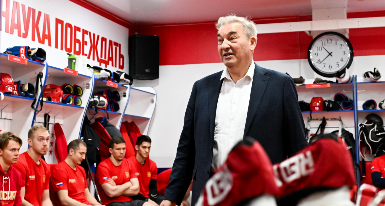 Владислав Третьяк приехал в Чебоксары обсудить развитие хоккея: "В Чувашии очень любят наш вид спорта"