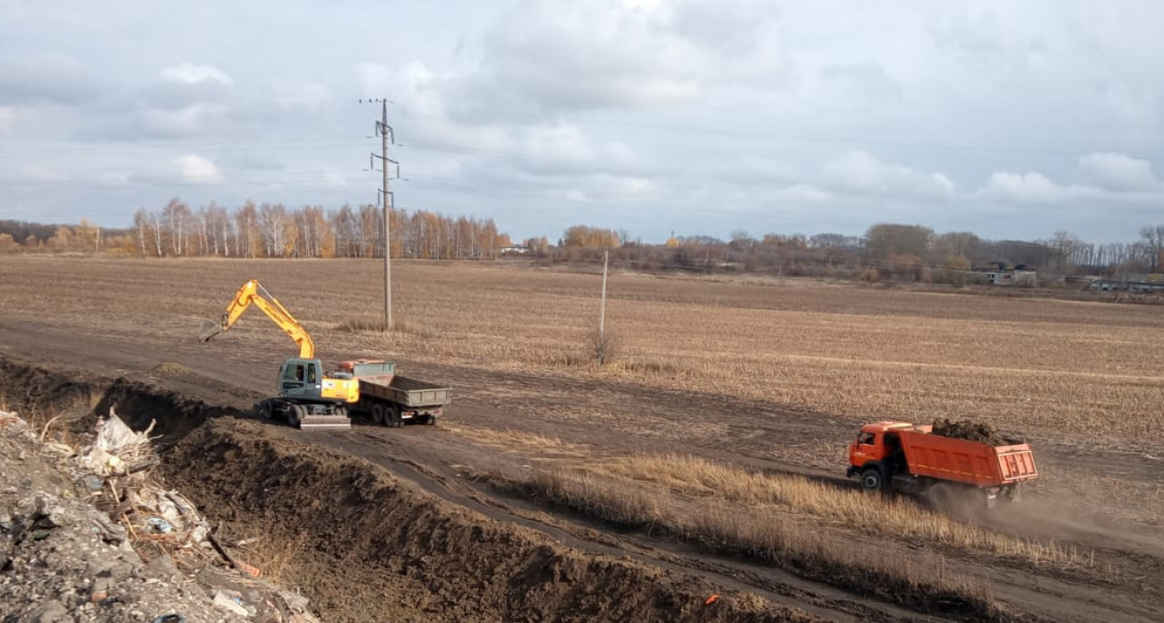 В Алатырском районе неделю не могут потушить полигон с мусором