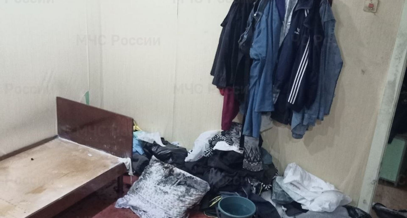 В Чебоксарах соседи спасли пострадавшего в огне курильщика, который устроил пожар