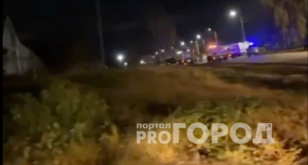 В Алатыре сбили женщину с ребенком: "Тело накрытое лежит"