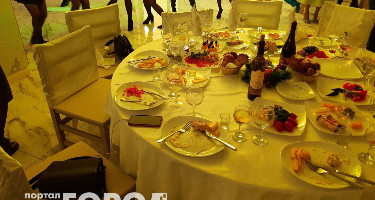 Как задобрить Красную Огненную Лошадь и стать богатым: что необходимо поставить на новогодний стол в 2026 году