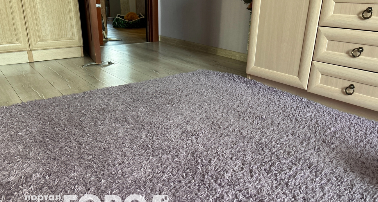 Всего одна таблетка, и ваш ковер засияет как новый: выглядит как после химчистки 