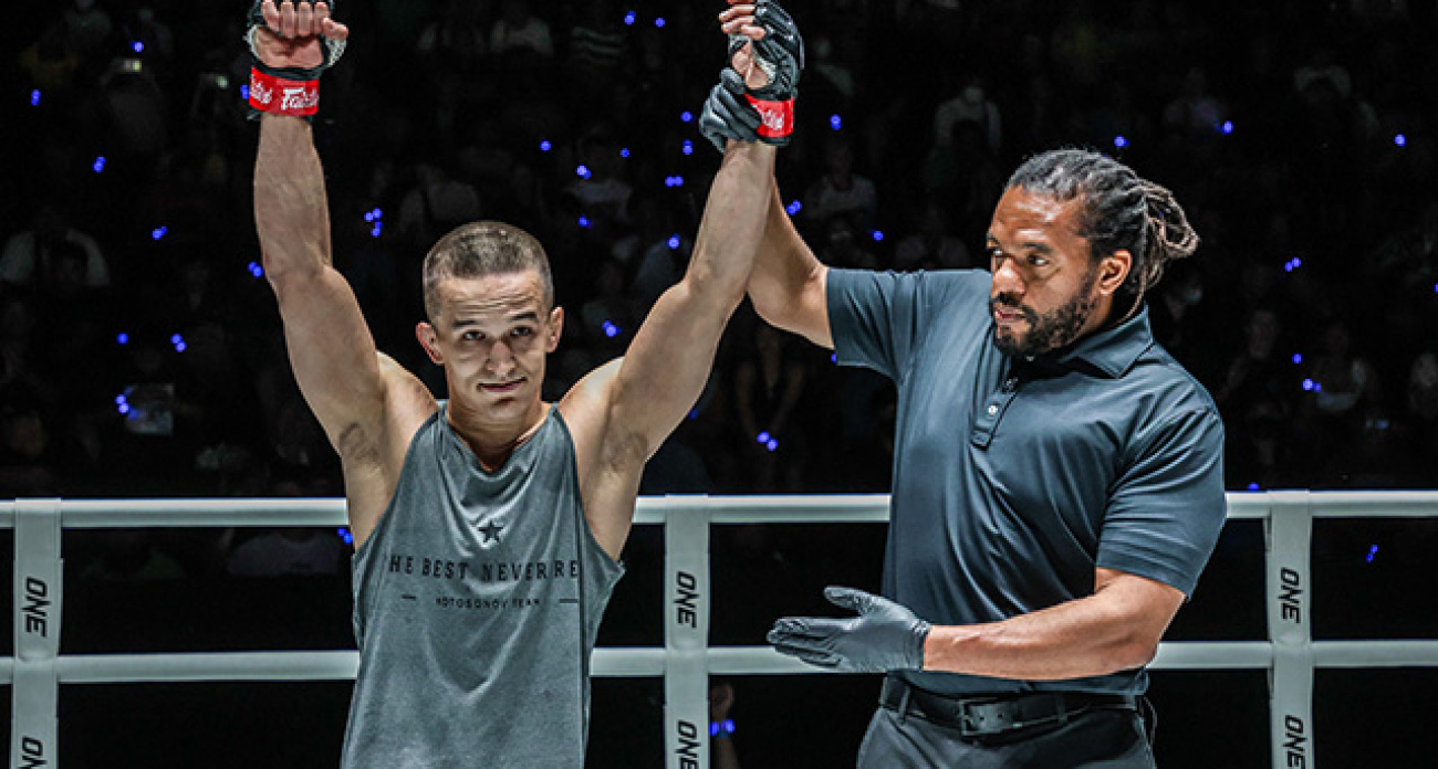 Из Канаша в мировой октагон: как наш земляк Евгений Антонов добивается успеха во второй лиге мира по ММА