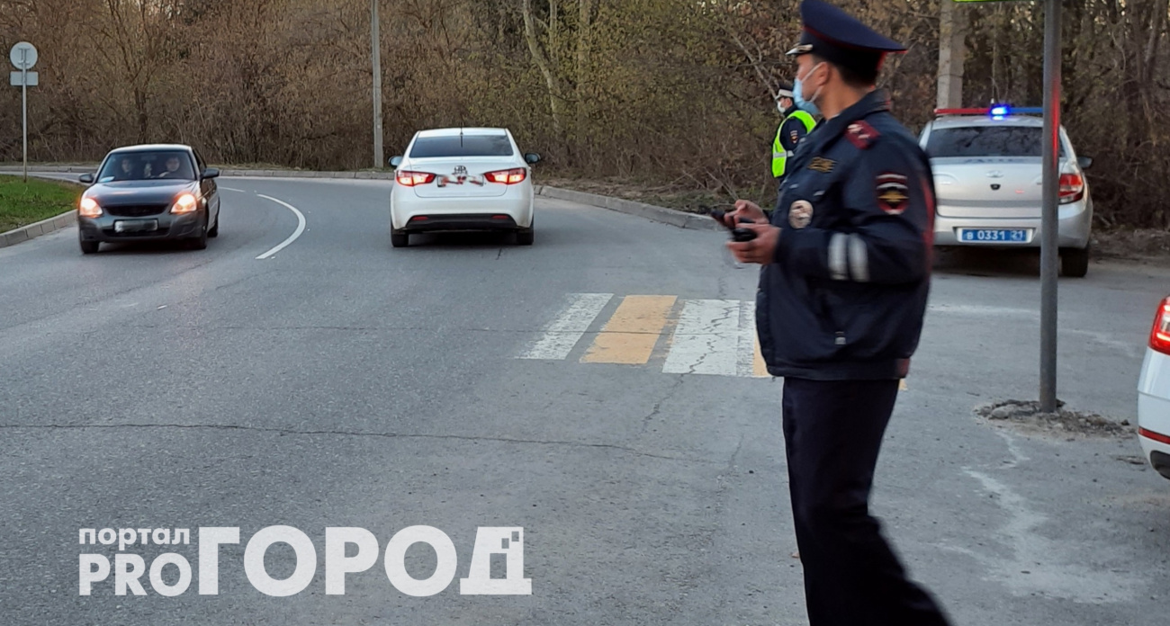 Инспектор ДПС просит пройти в патрульную машину: что делать, чтобы не нажить себе бед