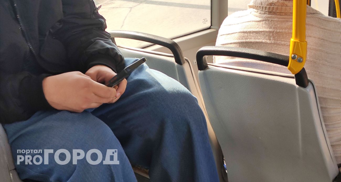 Симки россиян, приехавших из-за рубежа, заблокируют на сутки