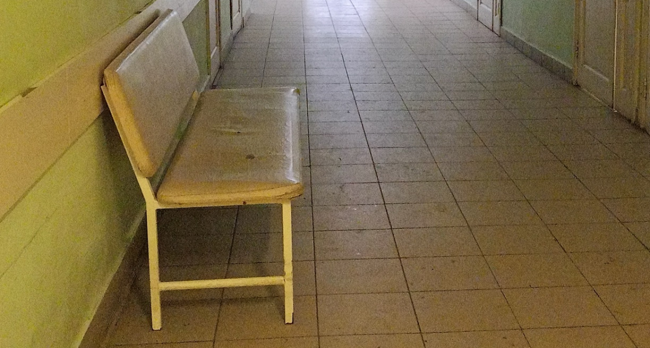 В Цивильской районной больнице обнаружили следы плесени и задержки зарплаты