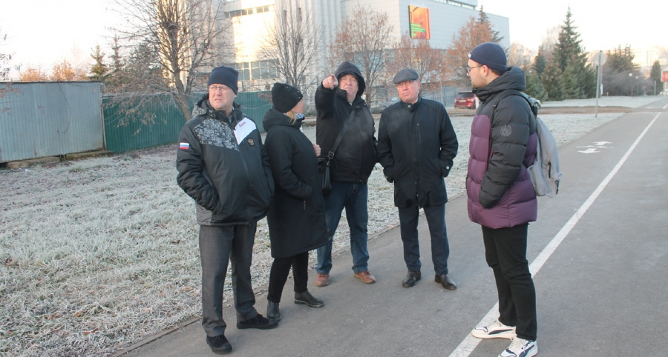 Власти Чебоксар провели обход территорий: под взор инспекторов попала улица Калинина