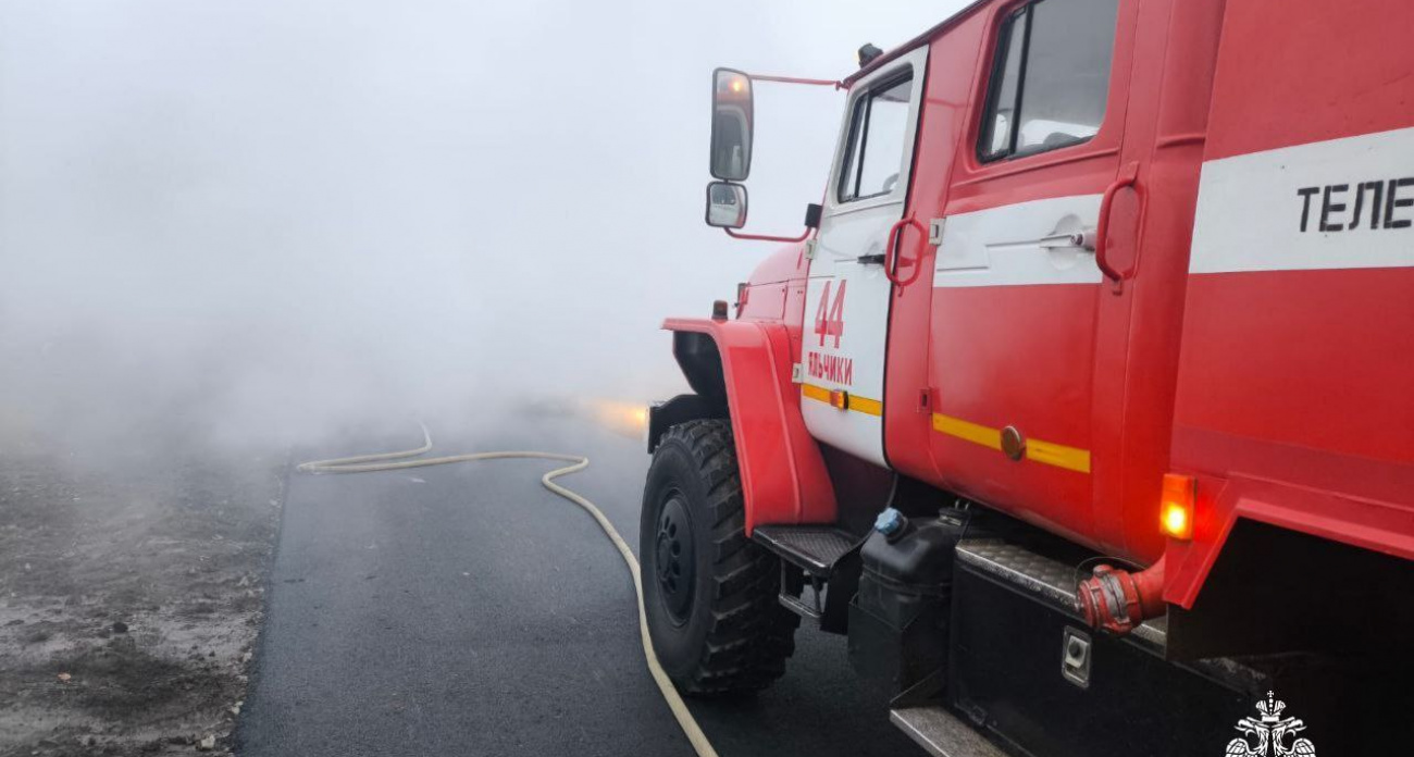 В Чувашии сгорели бани, беседка, теплица и Renault Duster