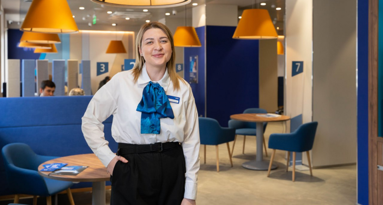 ВТБ запустит ИИ-помощника для сотрудников отделений 