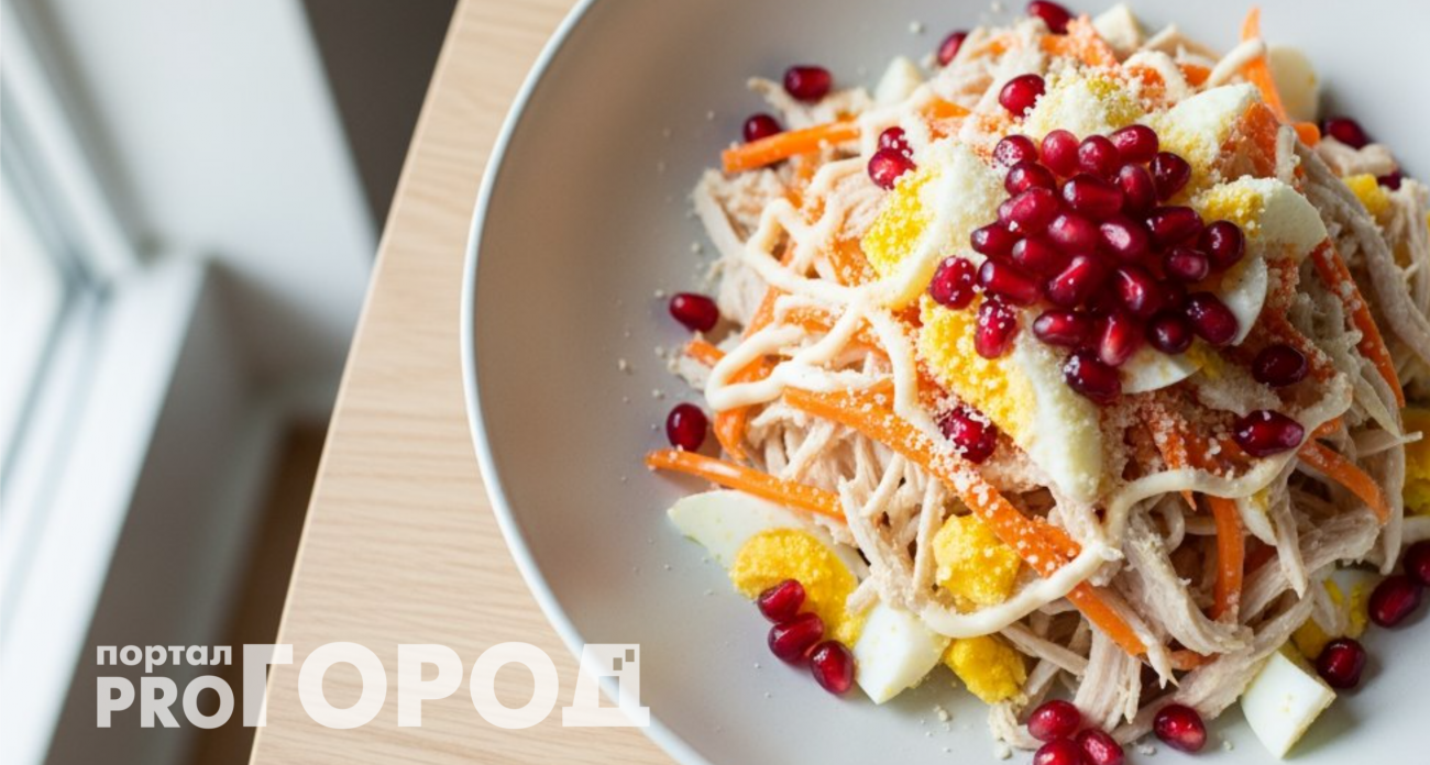 Салат "Сивка-бурка" принесет счастье и мешок денег в 2026 году – поставьте на новогодний стол