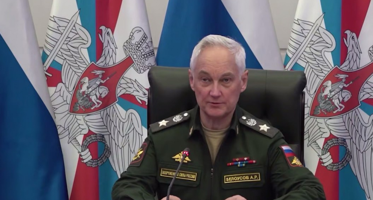 Огромные звезды на погонах Белоусова: что они означают и к какому званию относятся