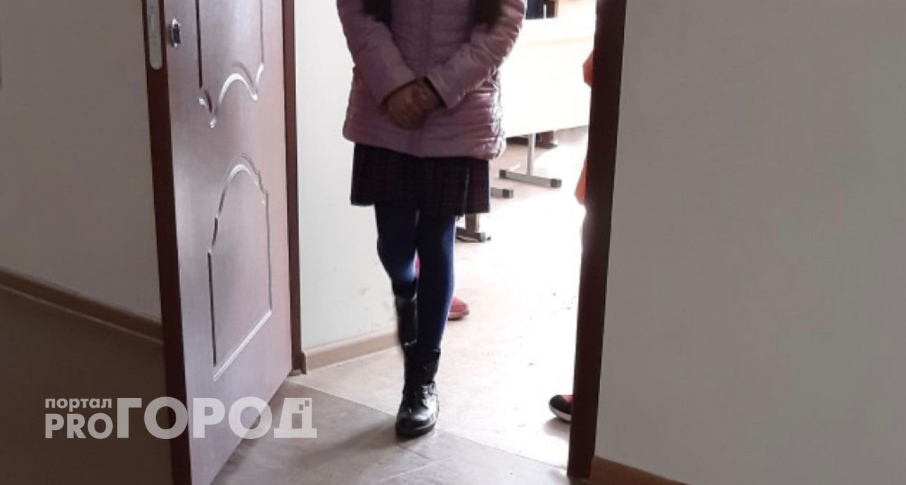 Второклассница три часа общалась с неизвестными и перевела им сбережения родителей