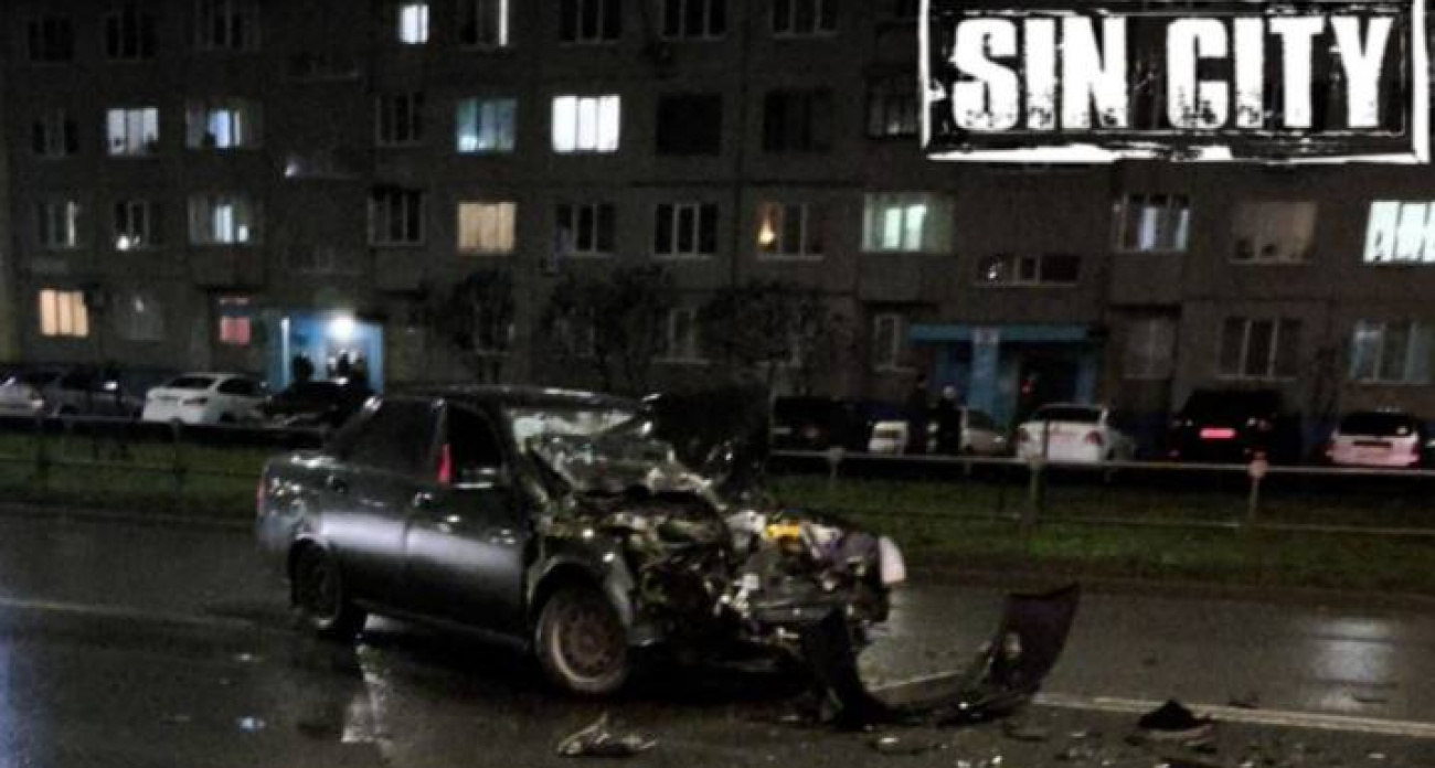 ДТП в Чебоксарах: легковая "Лада" врезалась в автобус