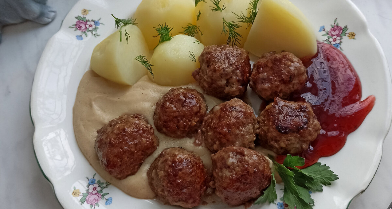 Делаю дома и получаю легендарный вкус: делаю фрикадельки, как из "Икеа", за 20 минут дома
