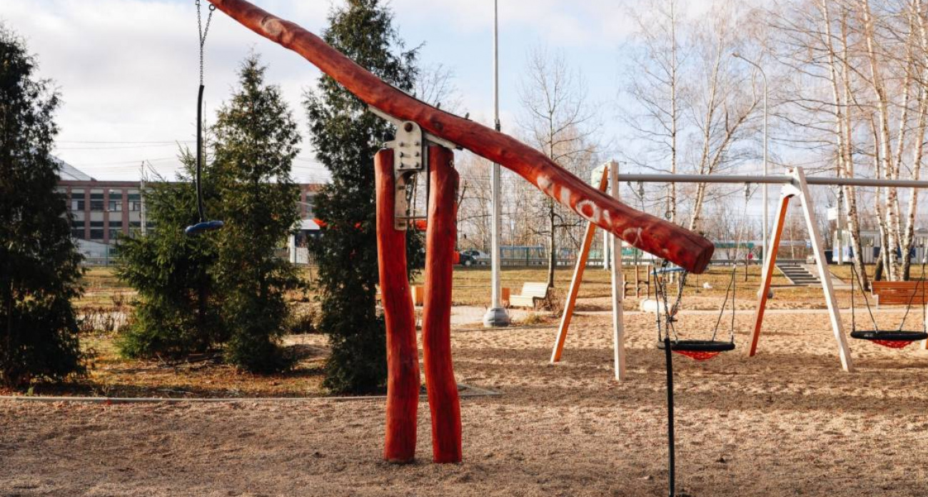 В Чувашии посадили чиновника, укравшего деньги на детские площадки