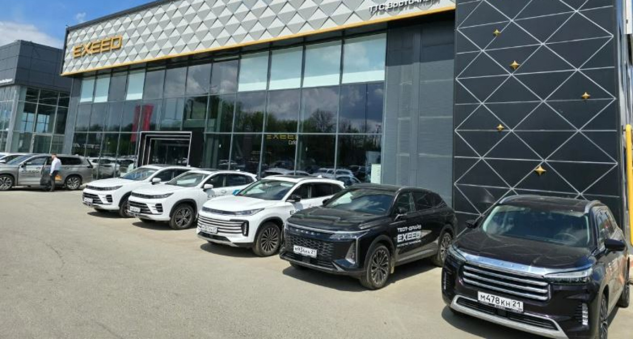 EXEED Exlantix ET: премиальный кроссовер с гибридной мощью и комфортом нового уровня уже в ТТС