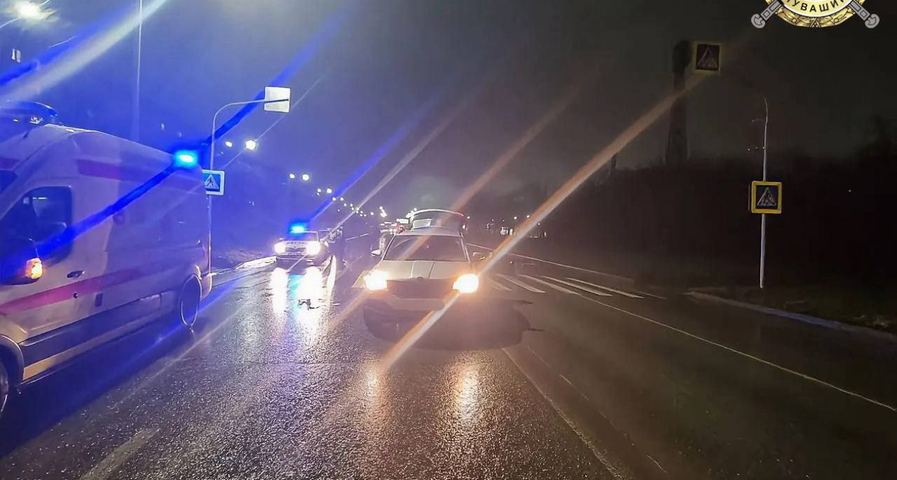 В Чебоксарах иномарка сбила пенсионерку на пешеходном переходе