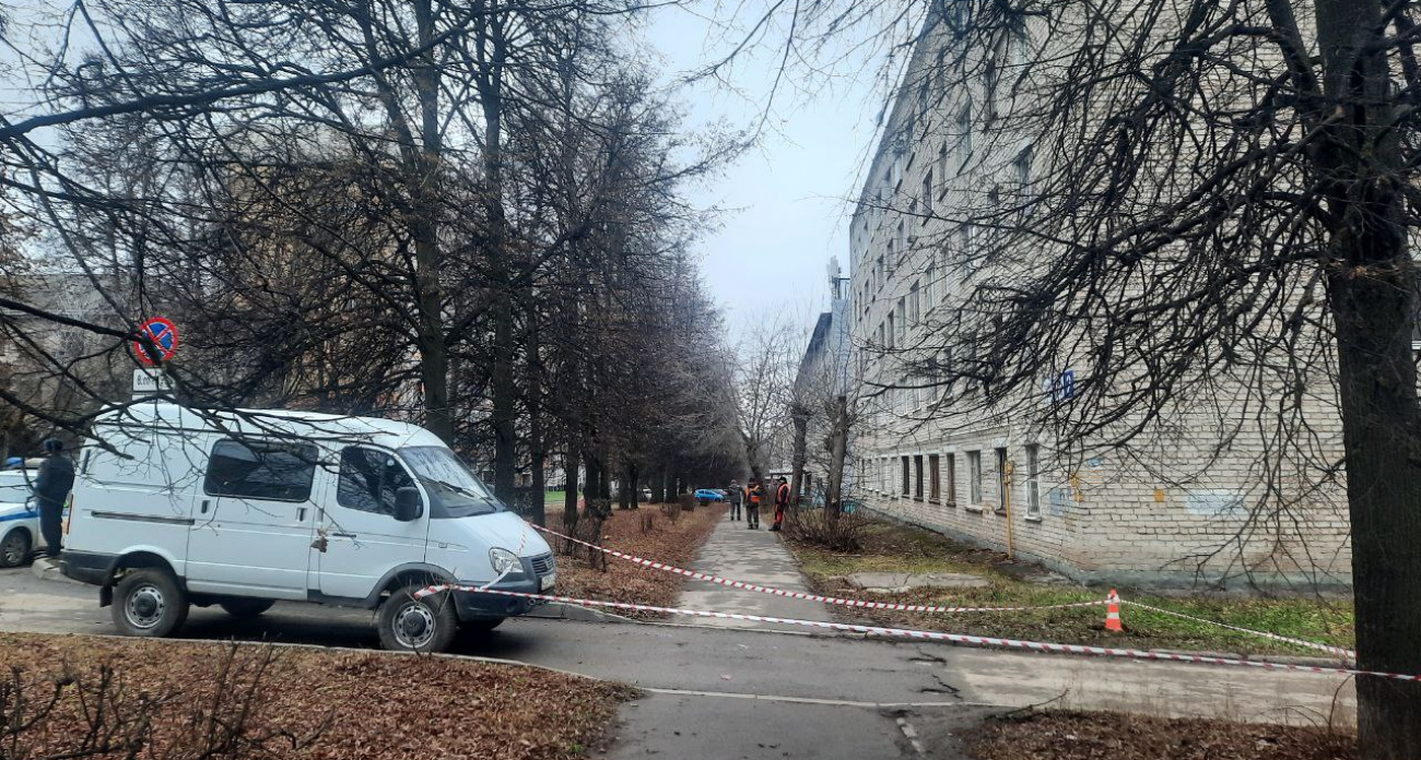 В Чебоксарах 65-летний водитель задним ходом задавил свою ровесницу