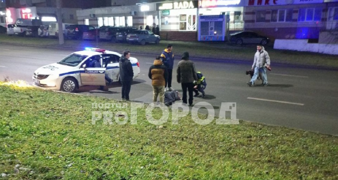 В Чебоксарах женщина попала под авто, переходя улицу не по пешеходному переходу