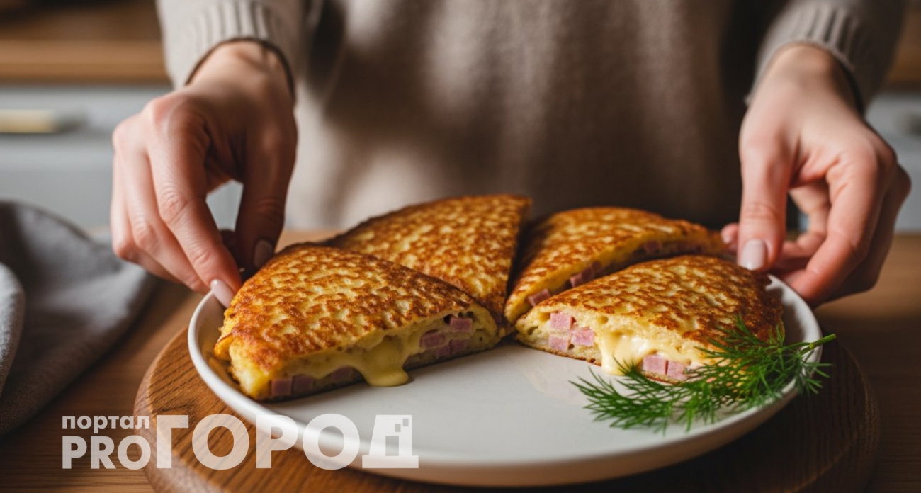 Муж зацелует за эту вкуснятину: делаю хрустящие картофельные лепешки с ветчиной и сыром на скорую руку 