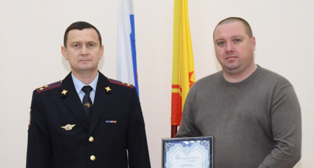 Водитель завода в Чувашии помог задержать мужчину, объявленного в федеральный розыск