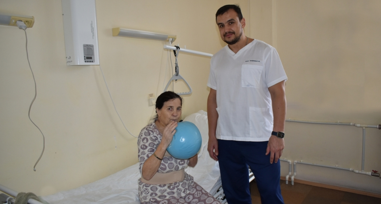 В Чувашии врачи спасли женщину, которая шла по улице и неожиданно потеряла сознание: "Мы работали на пределе"