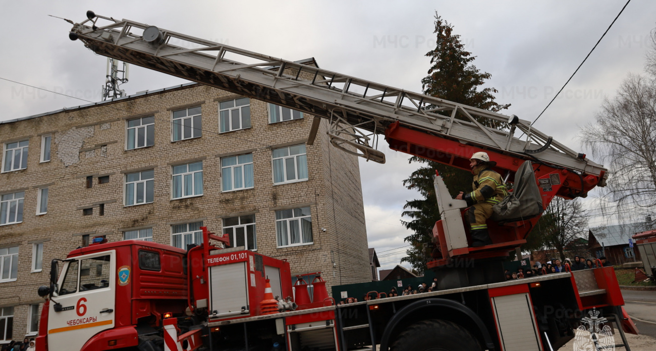 В Чебоксарах при атаке БПЛА пострадало 15 зданий