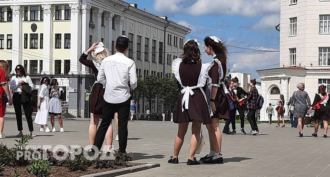Минпросвещения рекомендовало школам единые дни проведения последнего звонка и выпускного в 2026 году