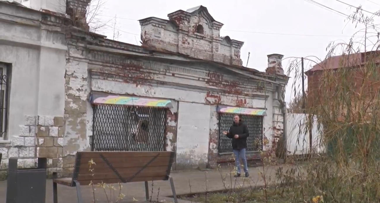 Историческое наследие Алатыря рассыпается на глазах: жители надеются привлечь внимание к старинным зданиям, которые превращаются в руины