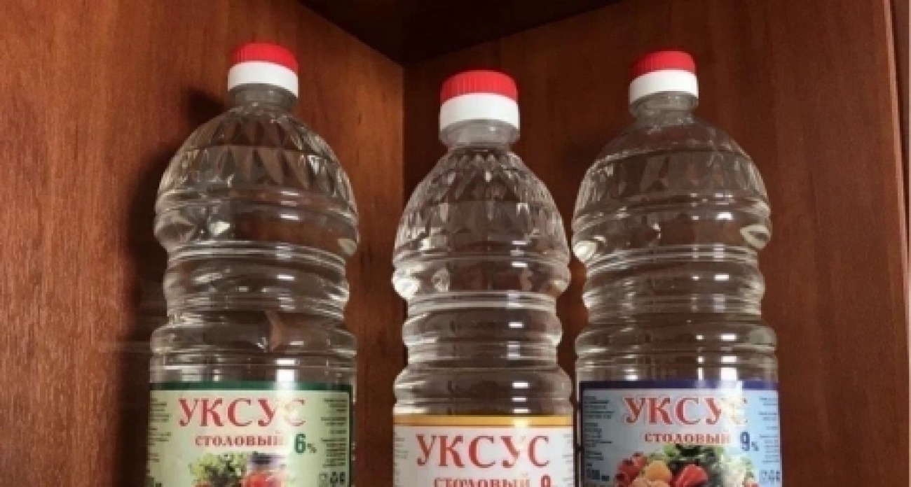 Обязательно покупаю 3 литра уксуса - дома всю зиму спокойно: ценный совет деревенского жителя