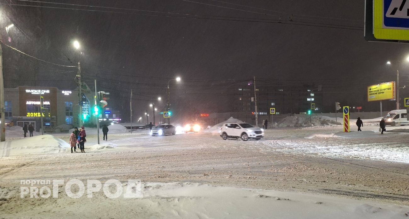 В Чувашии зима активно продолжает вступать в свои права: метель, мокрый снег и гололед