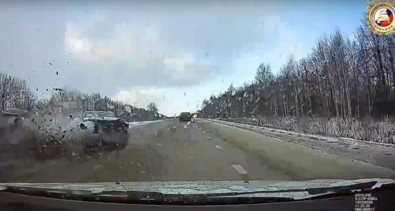 ДТП Vesta и Renault, рост потребления молока в Чувашии: главные новости за 14 декабря в Чебоксарах