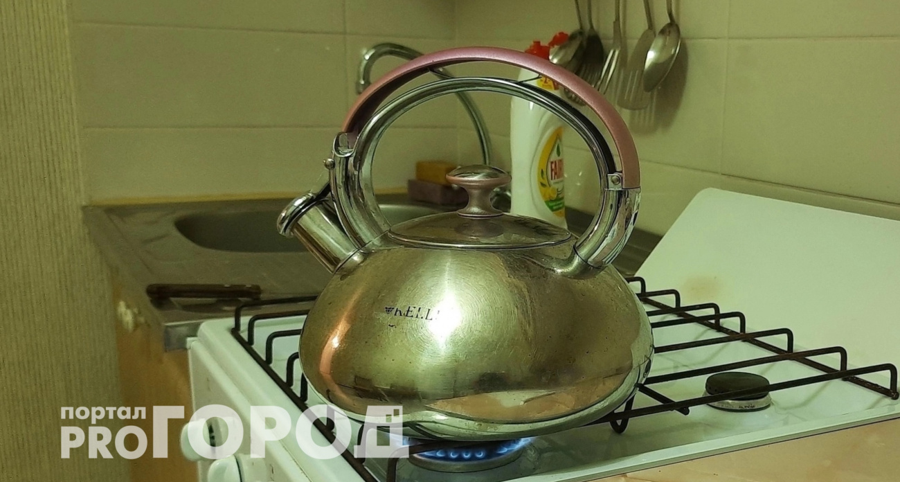 Один фрукт, и от накипи в чайнике ни следа: удаляет слой любой толщины