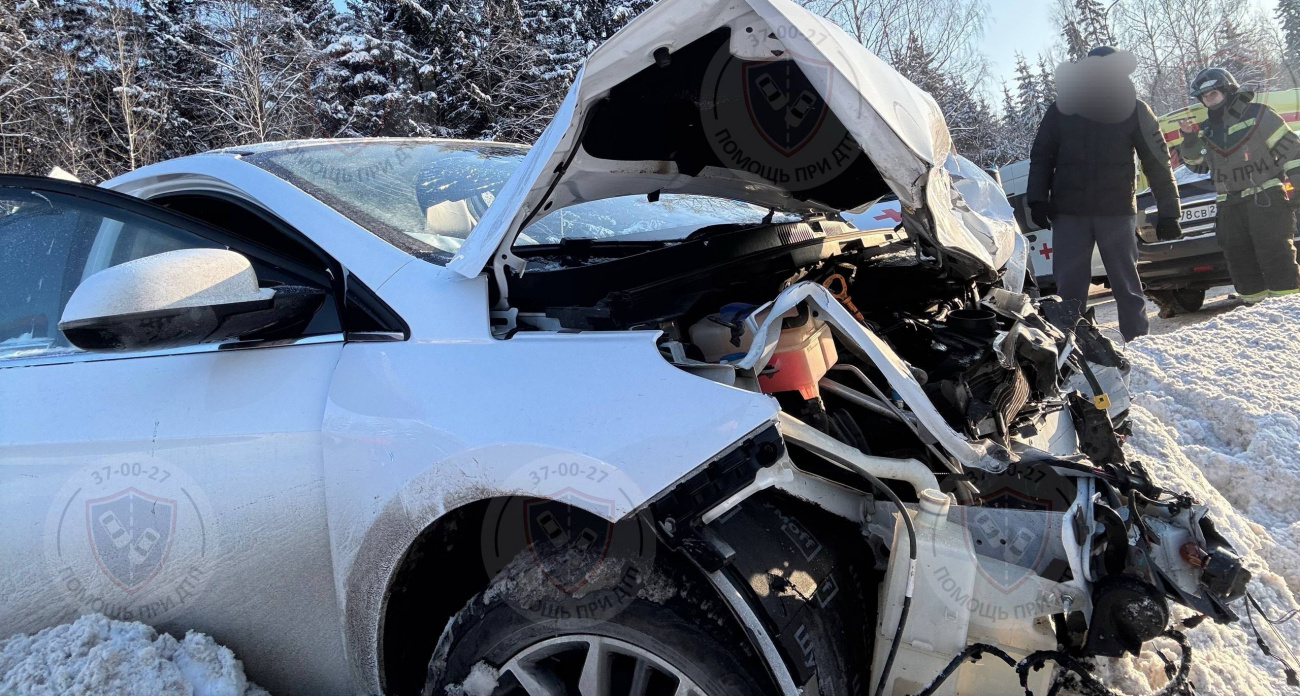 В столкновении двух авто под Чебоксарами пострадали шесть человек