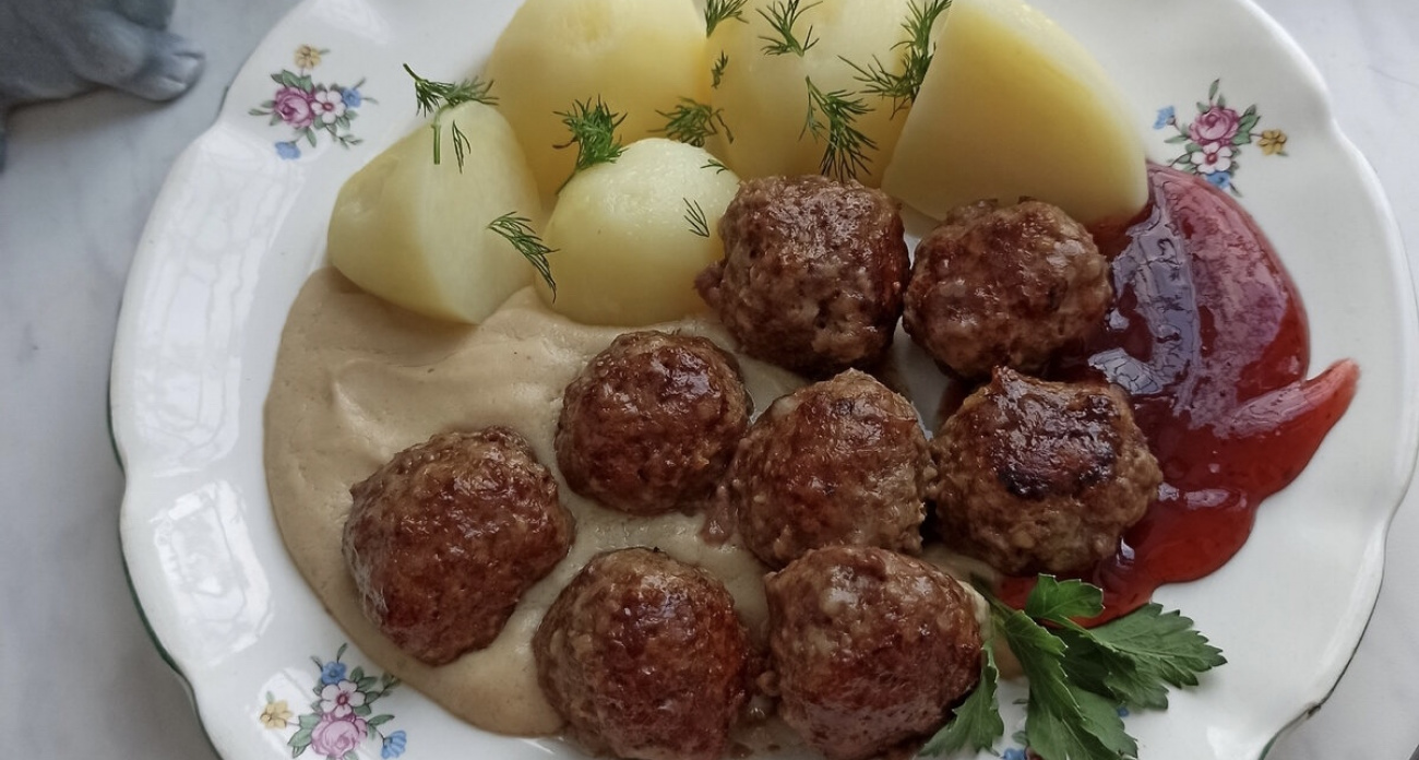 Делаю дома и получаю легендарный вкус: фрикадельки как из "Икеа" за 20 минут