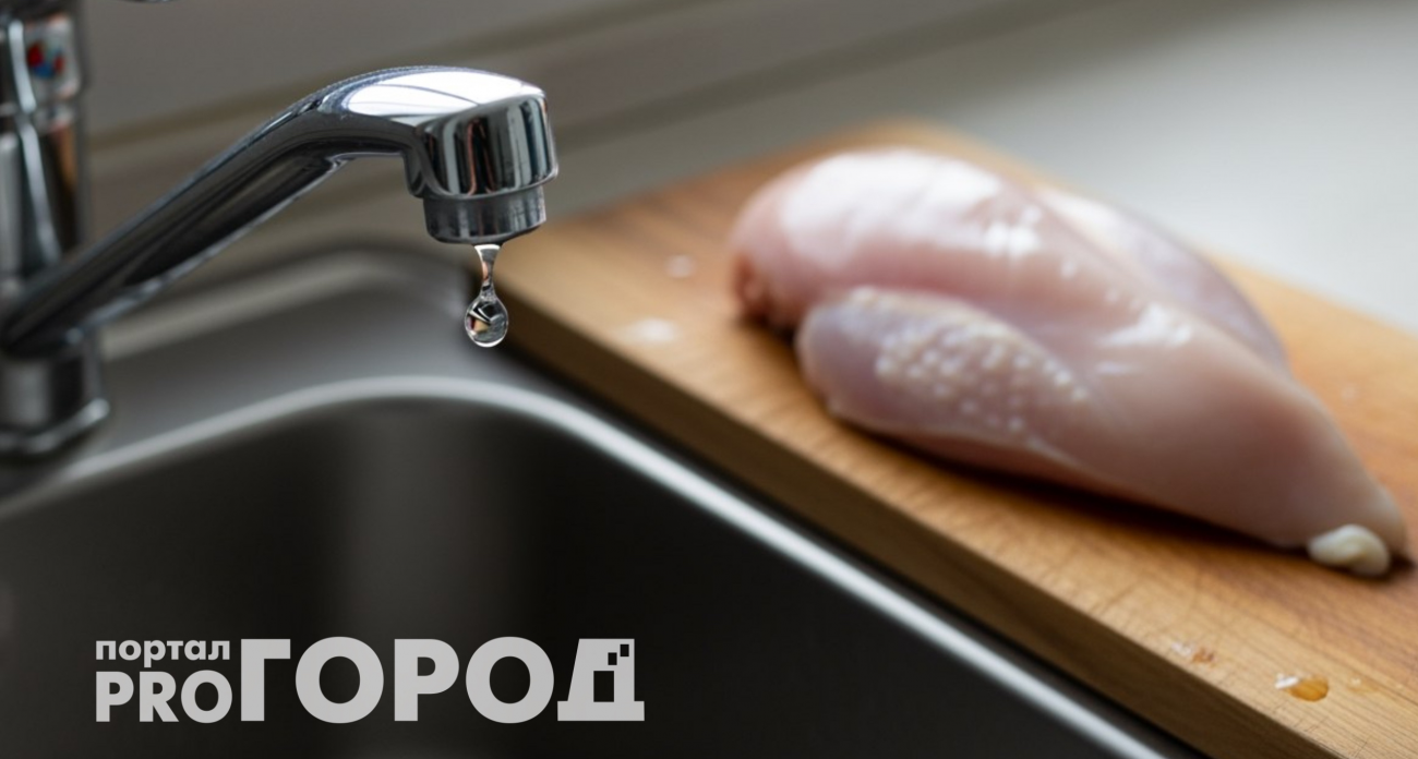 Эксперт дал категорический ответ: можно ли мыть сырую курицу - этот совет спасет от смертельного отравления